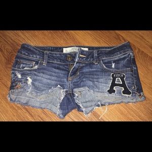 Abercrombie jean shorts. Size 00